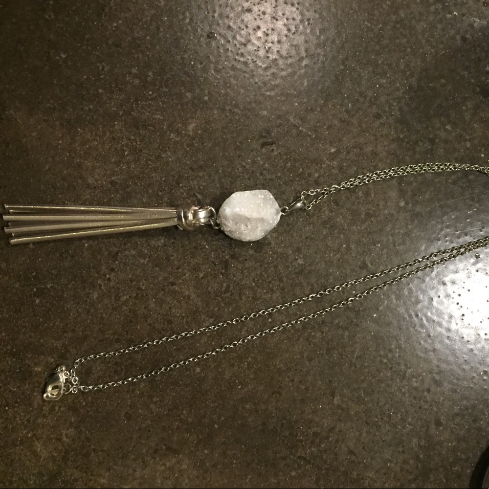 Stone pendant tassel necklace